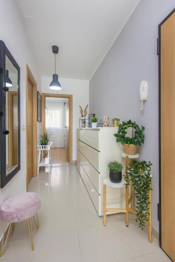 Apartment Sea View Шибеник Экстерьер фото