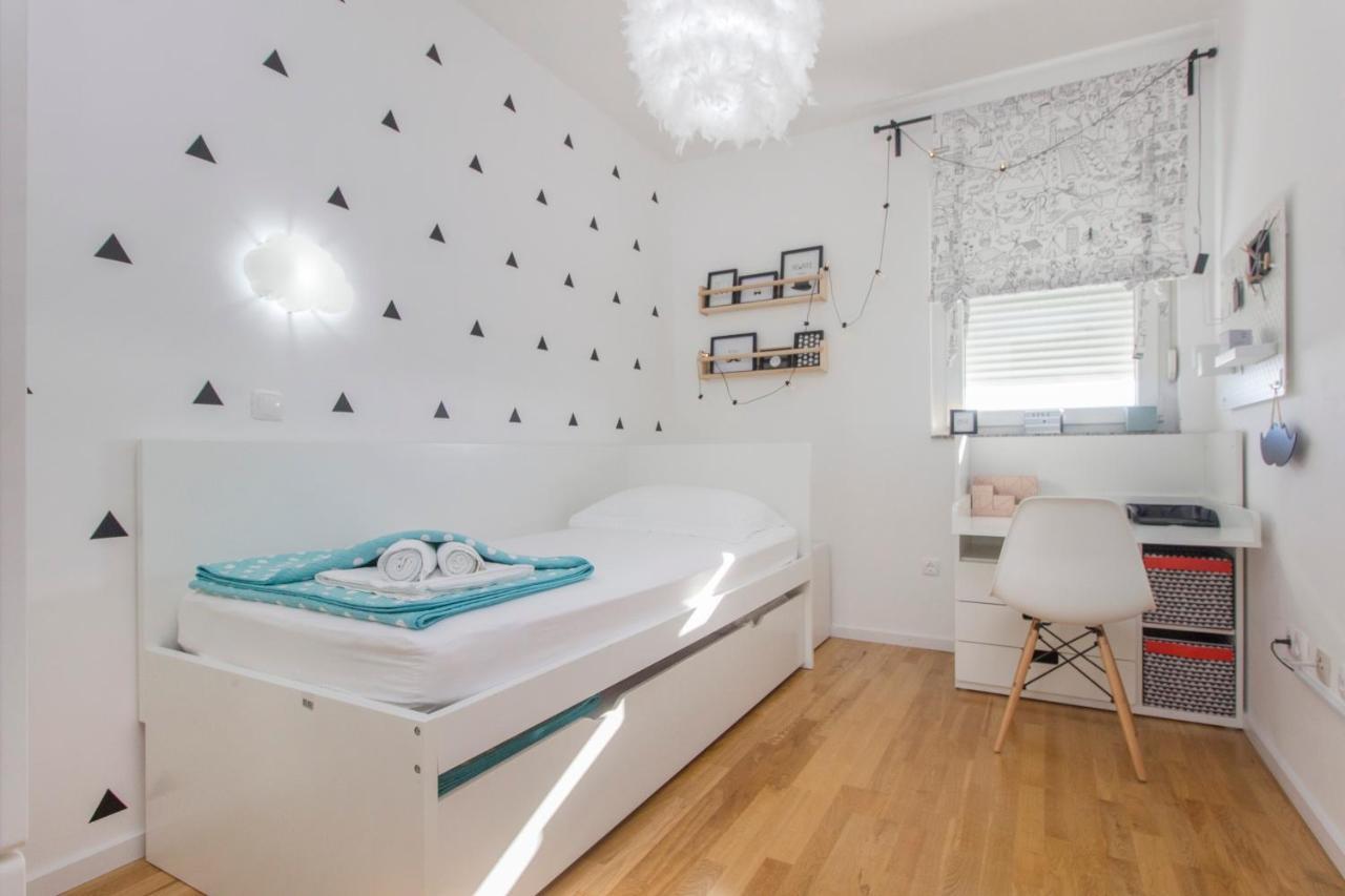 Apartment Sea View Шибеник Экстерьер фото